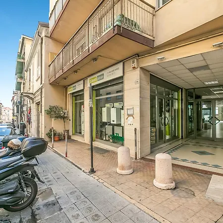 Penthouse Vista Mare E Monti Centro - Happy Apartment