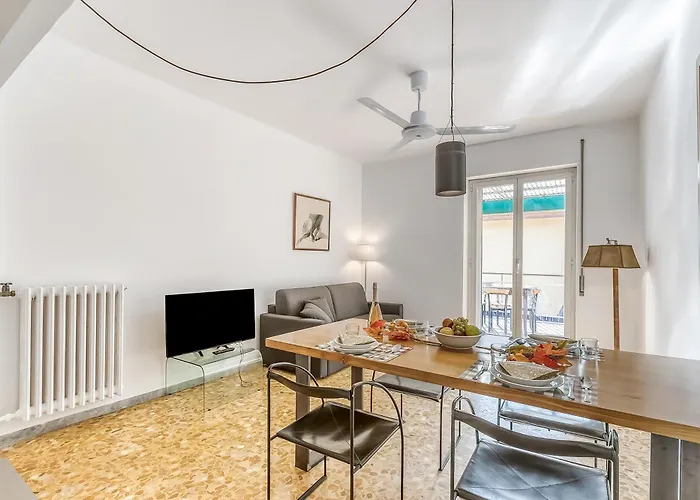 Penthouse Vista Mare E Monti Centro Sr - Happy 公寓 圣雷默